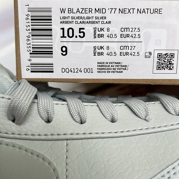 NIKE WMNS BLAZER MID '77 NEXT
NATURAL 
LIGHT SILVER/LIGHT SILVER-WOLF GREY - Picture 16 of 16